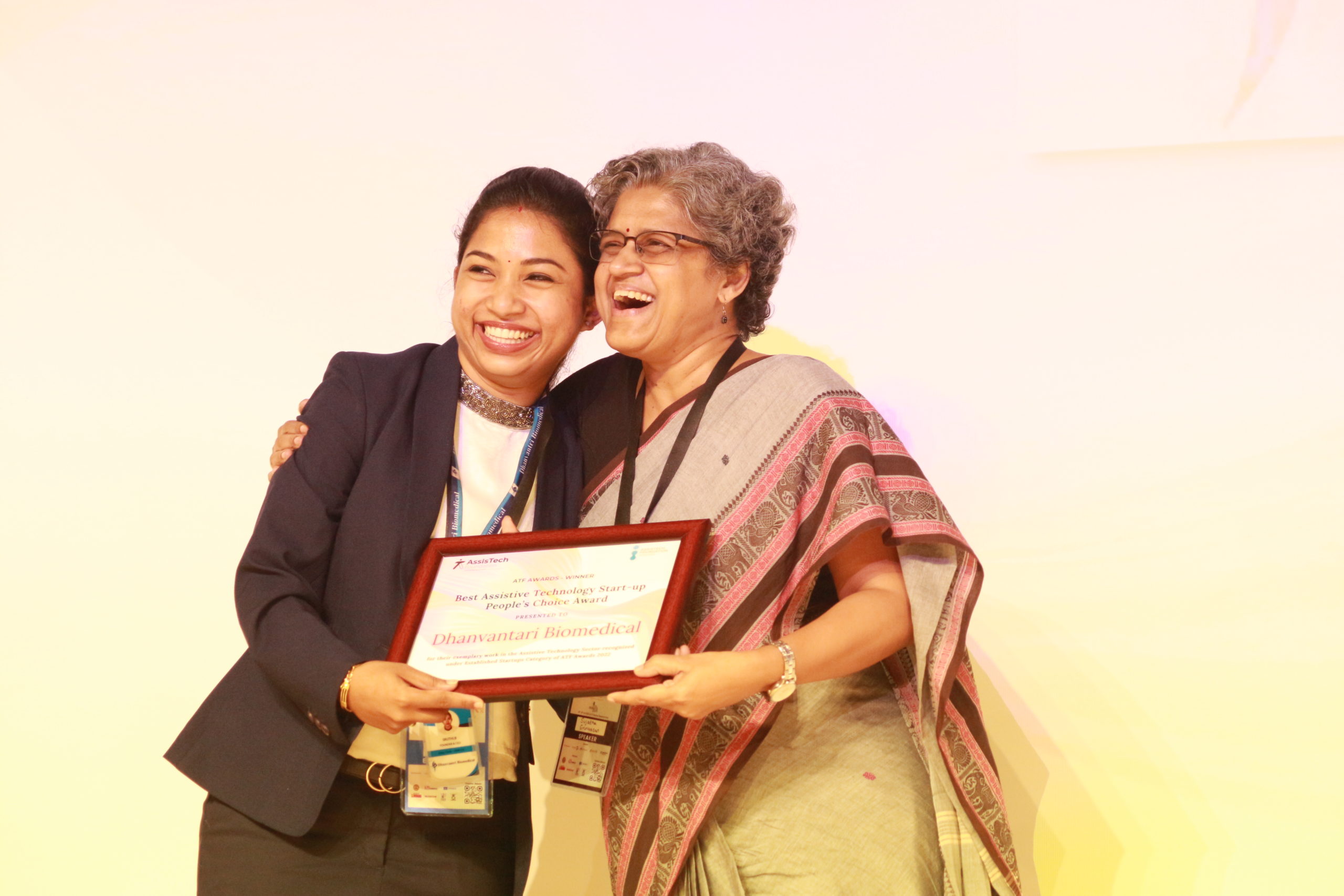 Sujatha Srinivasan presenting an award